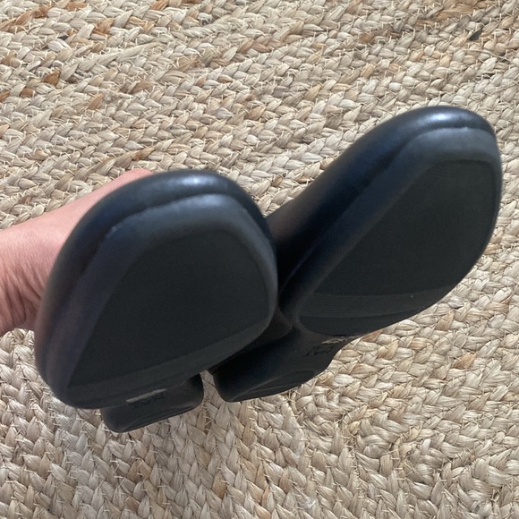 Naturalizer Carah Lace-Up Flats - Picture 6 of 7